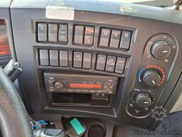 RENAULT D26 WIDE 380 - 6X2 - E6 - RETARDER