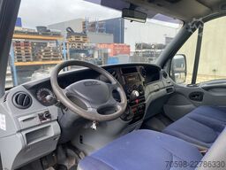 Iveco + Veldhuizen, 15.000 kg. BE-Combi Daily 35C18 + P37-10