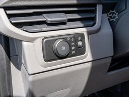 VW T7 Transporter Kasten 2.0 l TDI 6-Gang AHK KAMER