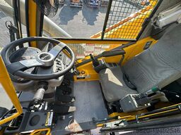 Grove RT880E ROUGH TERRAIN CRANE + JIB + 2 x WINCH