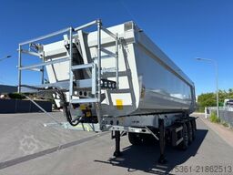 SCHMITZ CARGOBULL SKI S3D 24 SL 8.2 Stahlrund 31,9 m3 Liftachse