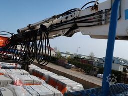 RENDERS Baustoffpritsche Rollkran Kennis 14 aus 2010