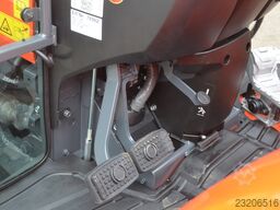 Kubota L1-452 DHW