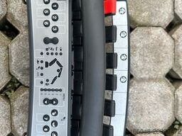 MAN TGS 33.440 6x6 /3-Seiten- Kipper / Kran HIAB 302