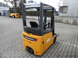 Jungheinrich EFG 216 K - Voll-Freihub