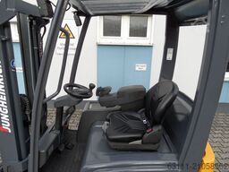 Jungheinrich EFG 216 K - Voll-Freihub