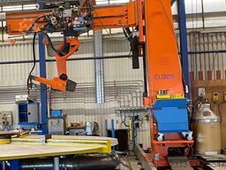 Cloos Qirox Roboter auf Bodenfahrbahn