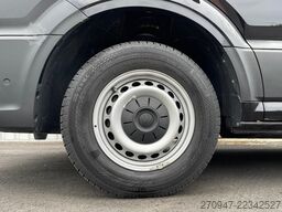 VW Crafter Kasten 35 L4H3 NAV RFK äden