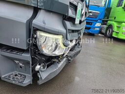 MERCEDES-BENZ Actros 1842 / Volumen / Unfall / NUR 72000 km