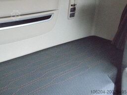 DAF XF480 FT SSC Intarder Skylights