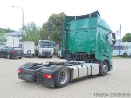 DAF XF480 FT Low Deck Sleeper High Cab Climate LCV