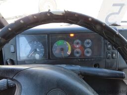 Mercedes-Benz Vario 816D  32 places