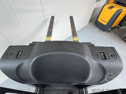 LINDE V  * DEMO !! with SAFETY gates !!