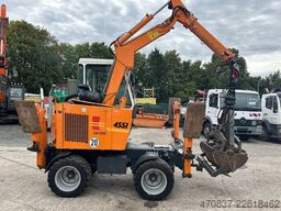 Kiefer Boki 4551 / 4x4x4 / Friedhofsbagger