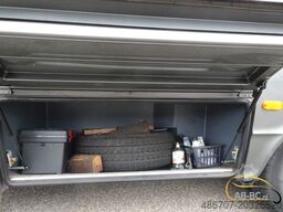 IVECO Indcar Wing 28 Sitze EURO 5 Neuer Motor