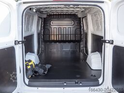 Maxus eDELIVER 5 KA L2H1 64 kW/h Klima 360° LED PDC