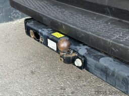 IVECO Daily 35S18 Hoch Klimaautom. Tempomat Unfallfzg.