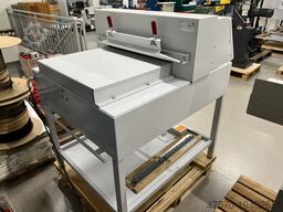 Ideal 6660 Paper cutting guillotine