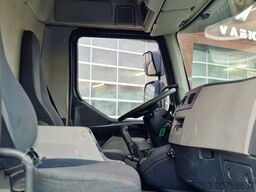 Volvo FL 240 - 4x2 - Manual gearbox - Flatbed / Car t...
