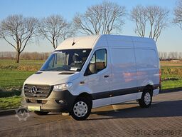MERCEDES-BENZ SPRINTER 317 L2H2 Mbux RWD!