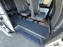 MERCEDES-BENZ eVito Elektro 9 Sitzer Automatik Klima