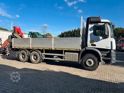 MERCEDES-BENZ Chassi 13 Ton . Long Chassi Fassi Kran