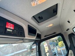 MERCEDES-BENZ Chassi 13 Ton . Long Chassi Fassi Kran