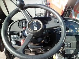JCB 555P210R
