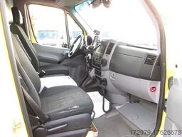 MERCEDES-BENZ Sprinter 316 *2+2 Sitzer*Rettungswagen*2xKlima*