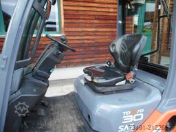 Toyota 02-8FDF30 Triplex SS ZV