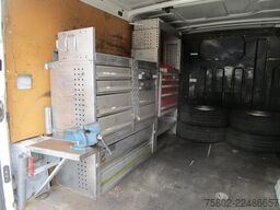 IVECO Daily 29L12V HPI 2.3 16V *3-Sitzer+AHK+Regale*