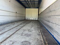 MERCEDES-BENZ ACTROS 2535 L Getränkekoffer 7,55 m LBW 2 T*LENK