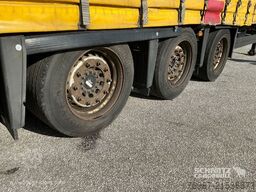 Schmitz Cargobull Curtainsider Mega