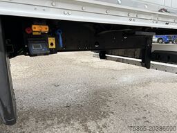 Schmitz Cargobull SCB S3B / Box Trailer / 2x Liftaxle / APK TUV 0...