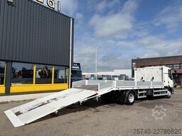 Renault D 12.240 + HYDRAULIC RAMPS + LIER 5400 KG + EUR...