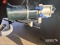 Schmitz Cargobull Semitrailer Curtainsider Mega