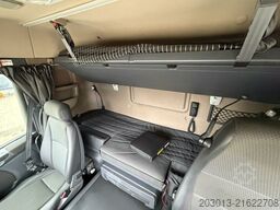 SCANIA G450 8x4 Pritsche mit Kran Palfinger PK76002 EH