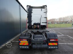 Volvo FH 420 LNG Globetrotter tractor unit