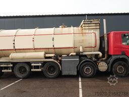 Scania P 380 – 10x4 blow and suck truck