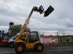 JCB 525-50 (2,5 Ton.-5m) mit Palettengabel