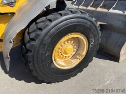  L90H Radlader / Swiss-Vehicle