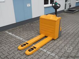 Jungheinrich EJE 220 - NEUE Batterie - wenig Stunden