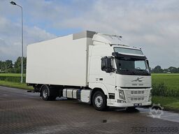 VOLVO FM 330 19T GLOBE LIFT