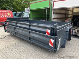 ungesetzt Abrollcontainer City 2.0-2.3 x 3.8-4.0m Stapel