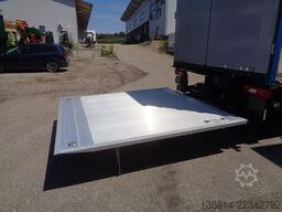 SCANIA R410 8x2 Lift- + Lenkachse 9 Meter Pritsche