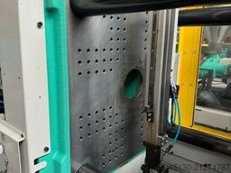 Arburg 470C 1500-400 mit dem Roboter