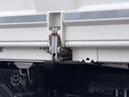 MAN TGS 41.480 8x4 BB mit Meiller 3-Seitenkipper