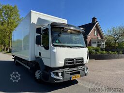 Renault D Oprijwagen,  gesloten laadbak.