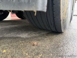  18 t  18 t Tandemkipper- Tieflader, wenig Benutzt, Breitbereifung