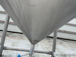 STAINLESS SERVICES LTD. 1,370 Litre
